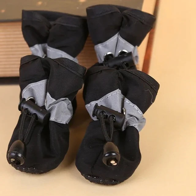 Water-Resistant Dog Boots (Set of 4) in Black
