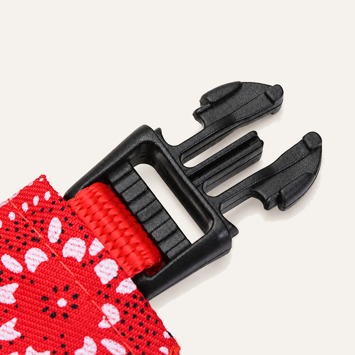 Adjustable Dog Bandana – detail view 4